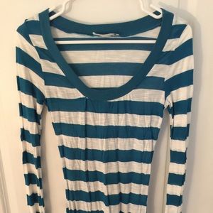 Fitted stripped long sleeve shirt