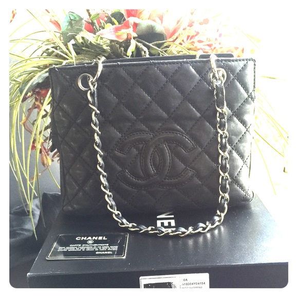 💯 Authentic Chanel Bag - Picture 1 of 4
