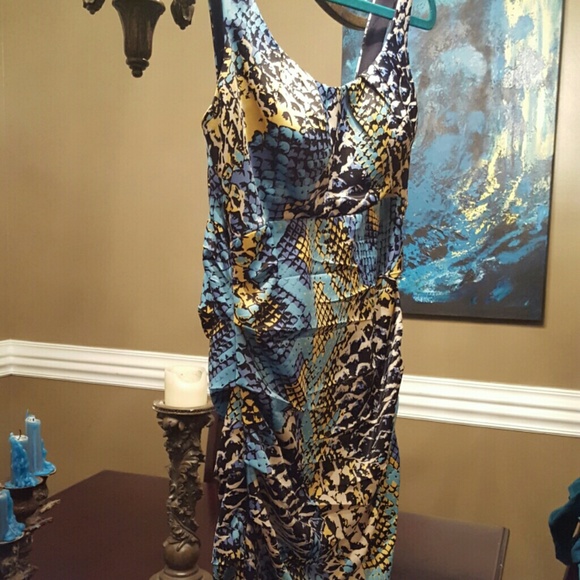 Sangria midi  dress - Picture 1 of 4