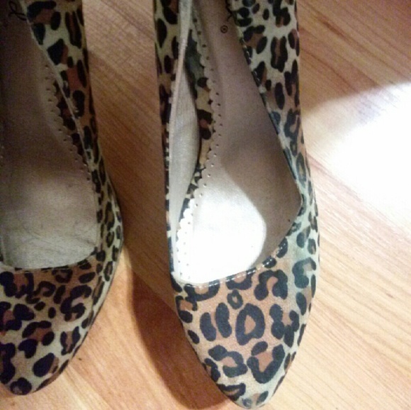 Leopard heels - Picture 4 of 4