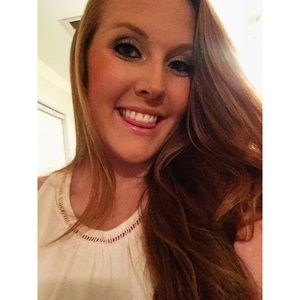 Meet your Posher, Courtney