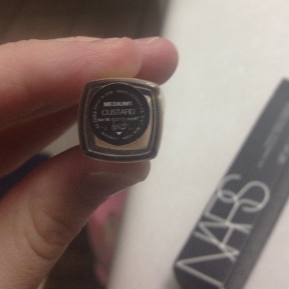 ❌❤️TRADED❌❤️GONE! Nars concealer in custard - Picture 2 of 3