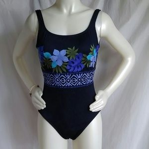 Swim suit