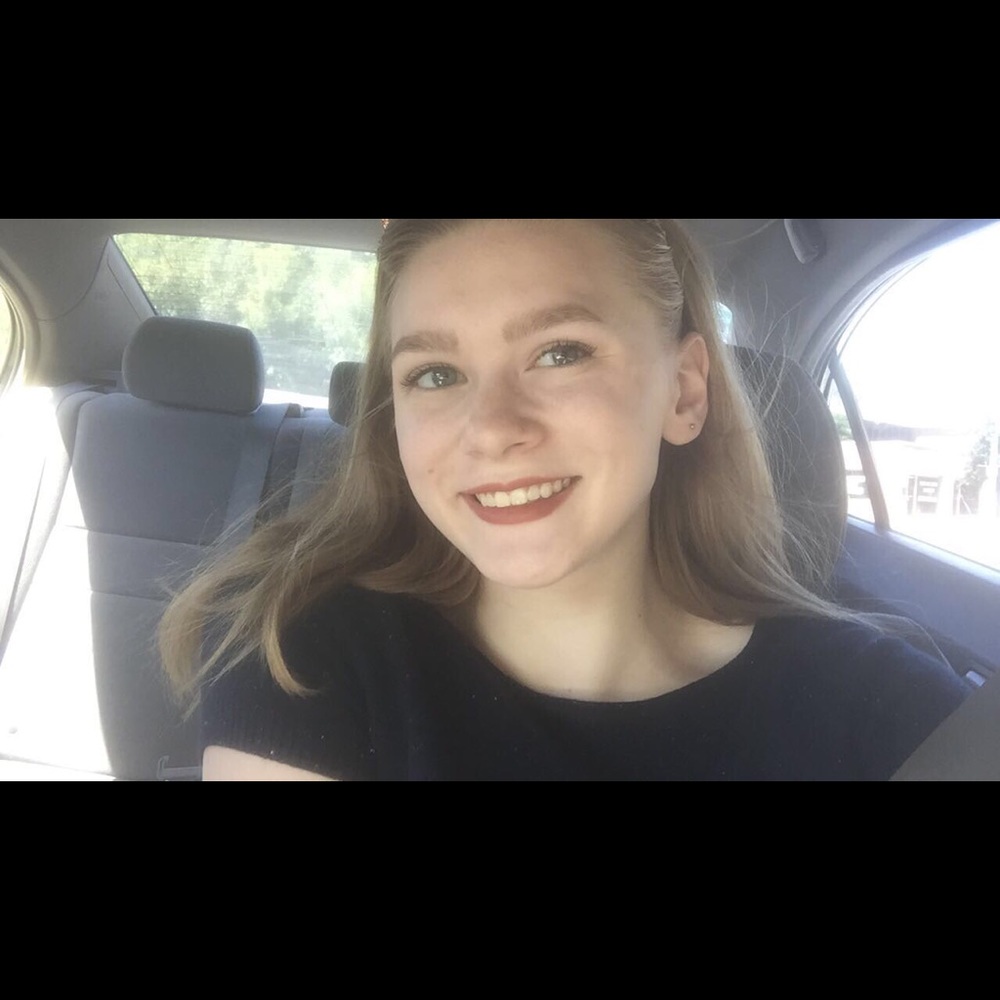 Meet your Posher, Lauren