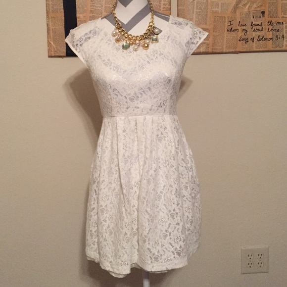White lace dress