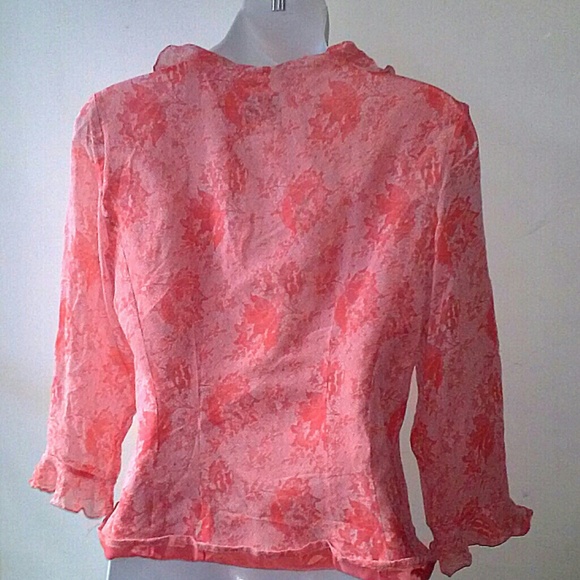 ICE Silk Top with ruffled collar - Picture 2 of 4