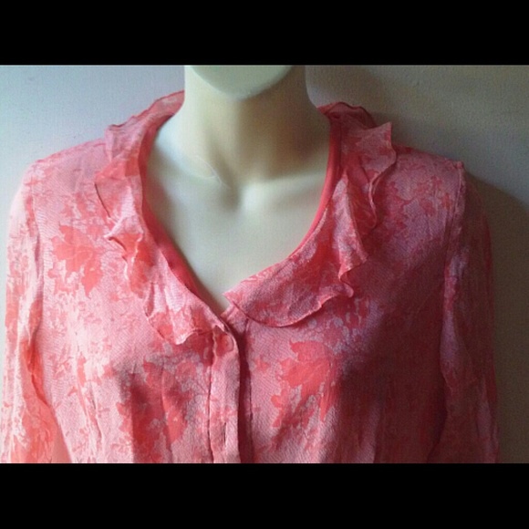 ICE Silk Top with ruffled collar - Picture 3 of 4