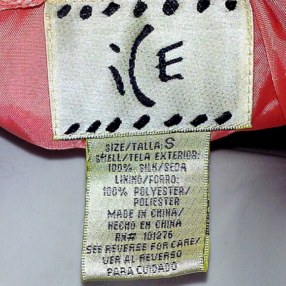 ICE Silk Top with ruffled collar - Picture 4 of 4