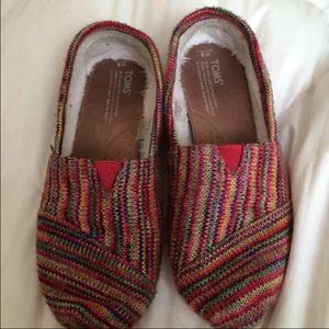 Super cute toms!