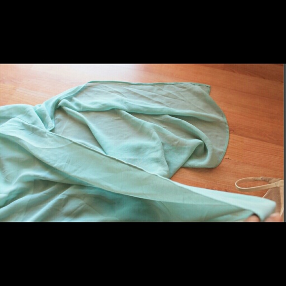 Teal chiffon dress with split. - Picture 2 of 2