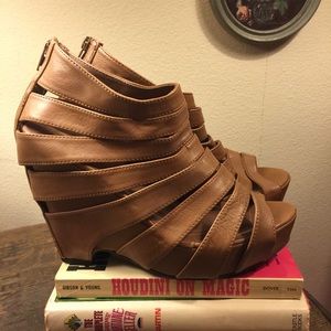 Crown Vintage Tan Strappy Zip-Up Heels