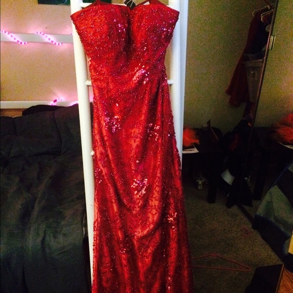 Fuchsia long beautiful cocktail dress by Jovani