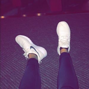 Meet your Posher, Alicia