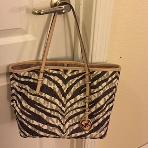 Michael kors purse