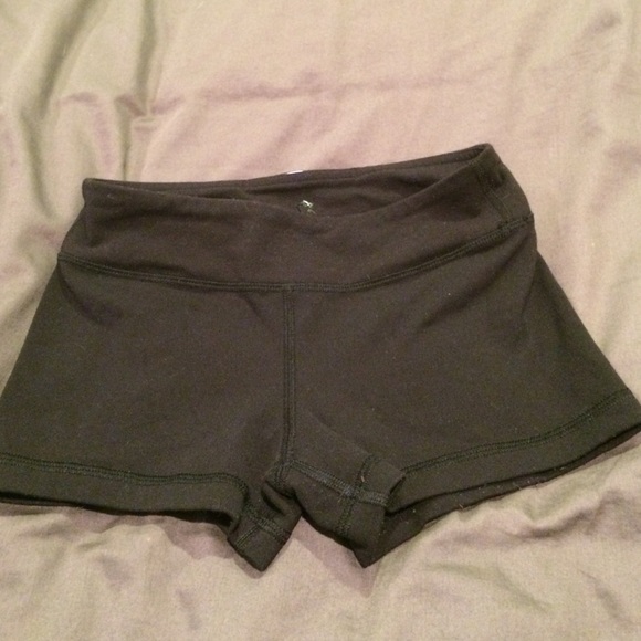 ivivva spandex shorts