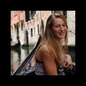 Meet your Posher, Kaylie
