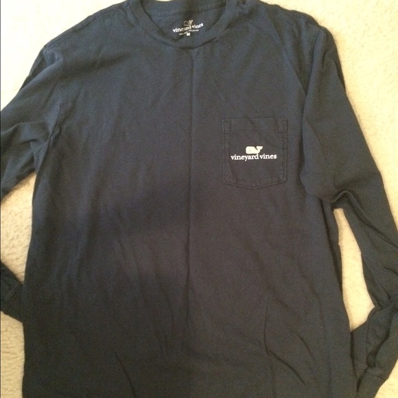 Vineyard vines long sleeve Tshirt