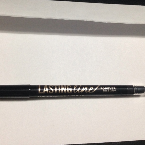 Bare minerals lasting line in forever brandy new