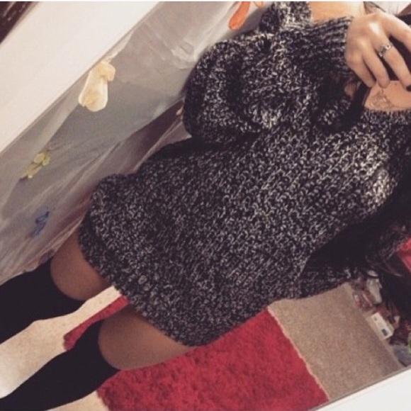 Oversized sweater - Picture 2 of 2