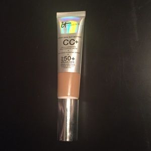 It cosmetics CC+ full cover cream. Foundation Tan