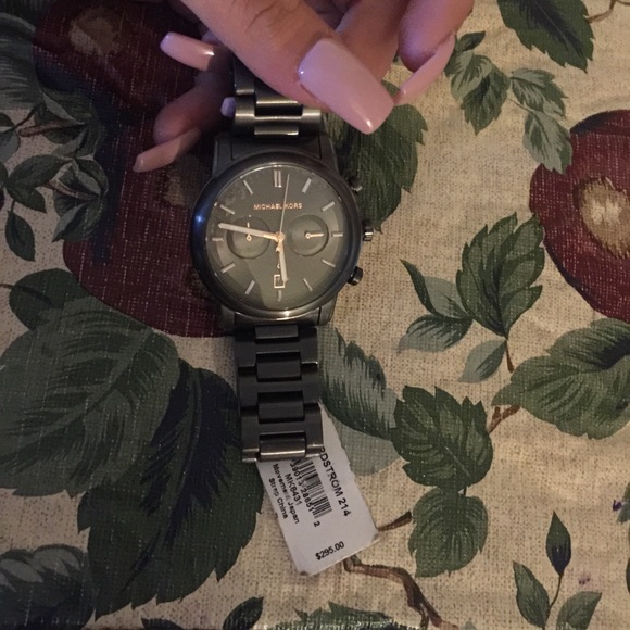 Michael   kors men watch 📦📫💯