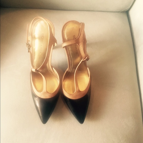 Bcbg Black and Tan pumps !