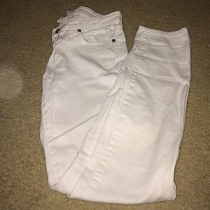 White- Blue Asphalt Jeans