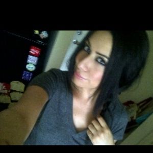 Meet your Posher, Camila