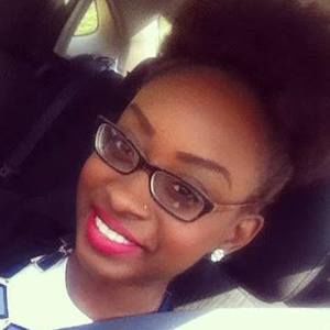 Meet your Posher, Kayla