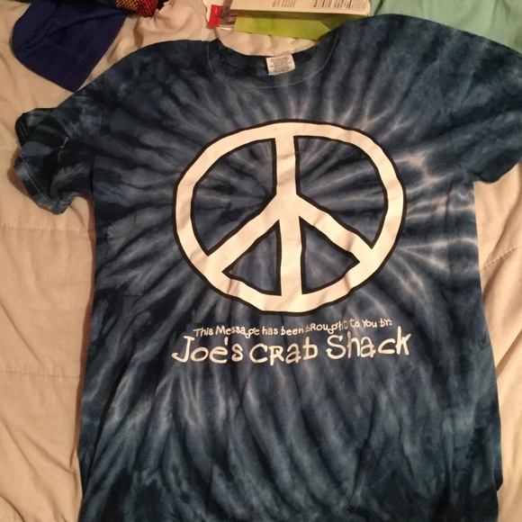 Joe's Crab Shack tie dye shirt