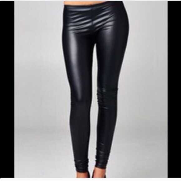 Faux leather liquid leggings - Picture 2 of 3