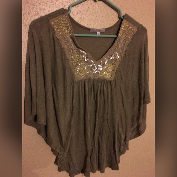 Cute Flowy Top