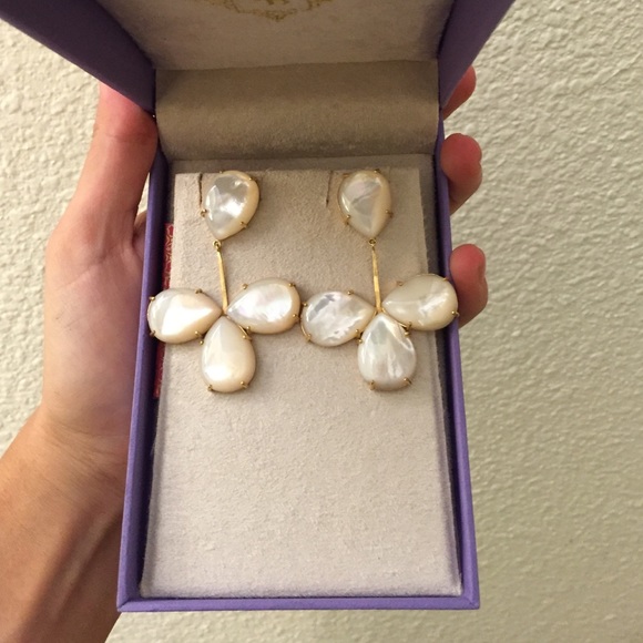 Brazilian designer mother of pearl earrings - Picture 1 of 2
