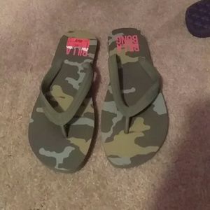 Camo sandled
