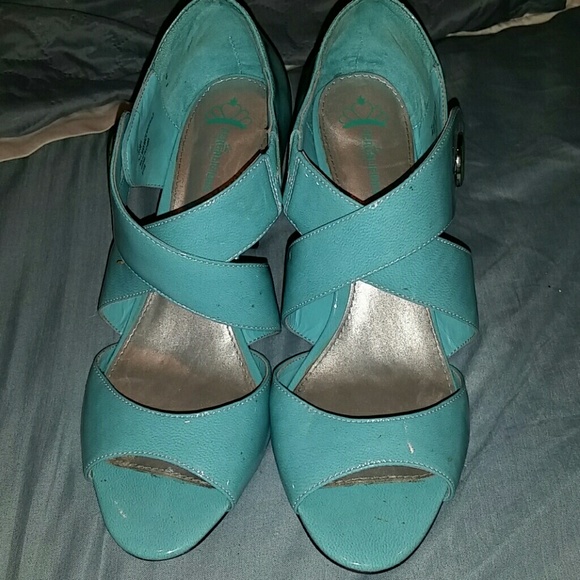 Teal Fergie heels