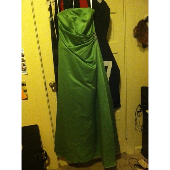 Green prom dress