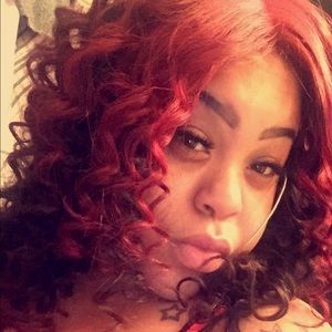 Meet your Posher, Taysia