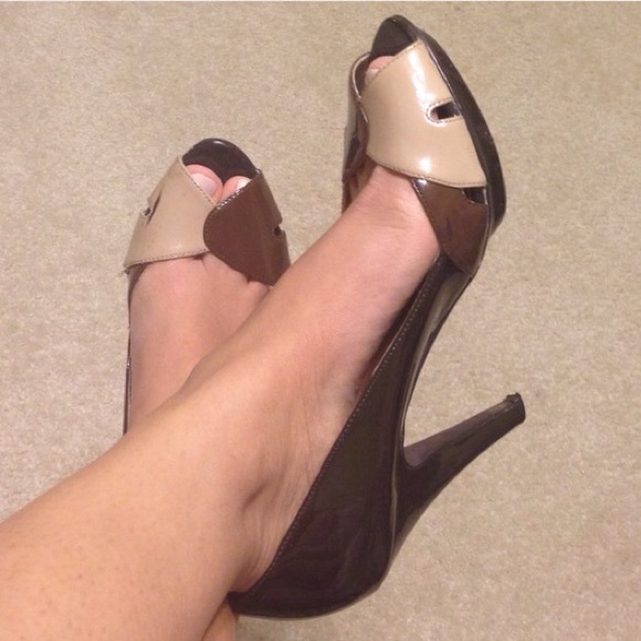 💥sale💥 Alfani Peep toe Pumps