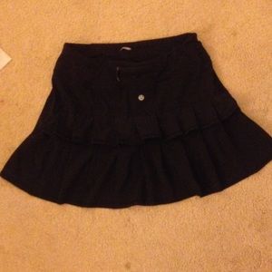 ADORABLE BLACK RUFFLE LULU LEMON TENNIS SKIRT