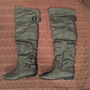 Gray JustFab tall boots, never worn!