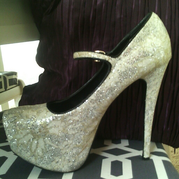 Steven madden pump