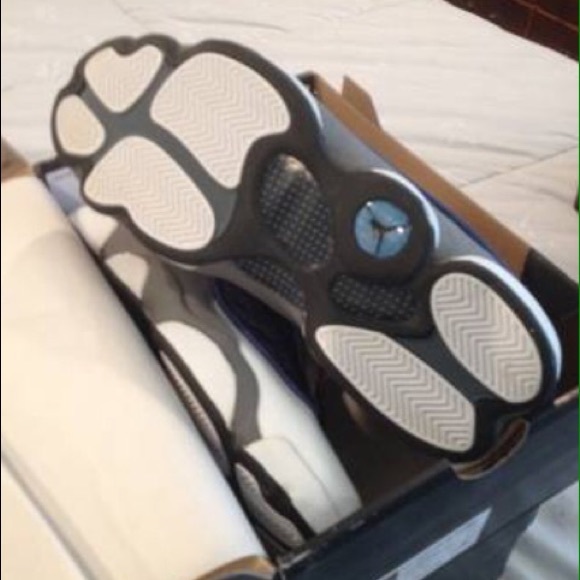 Jordans - Picture 4 of 4