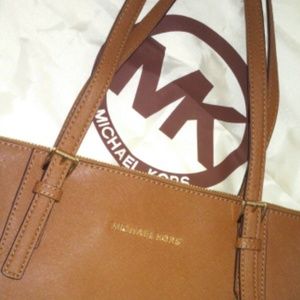 ***Additional pics for Michael Kors Bag