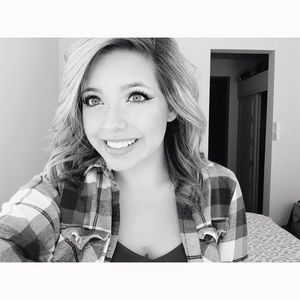 Meet your Posher, Annelise