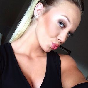 Meet your Posher, Kelsey