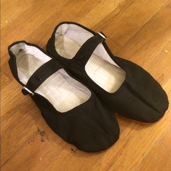 Size 5.5 shoes