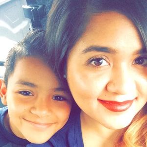 Meet your Posher, Lorraine