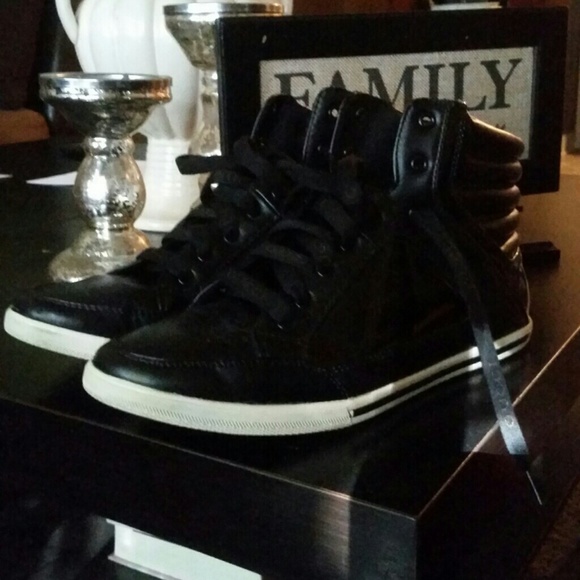 Aldo - Picture 2 of 4
