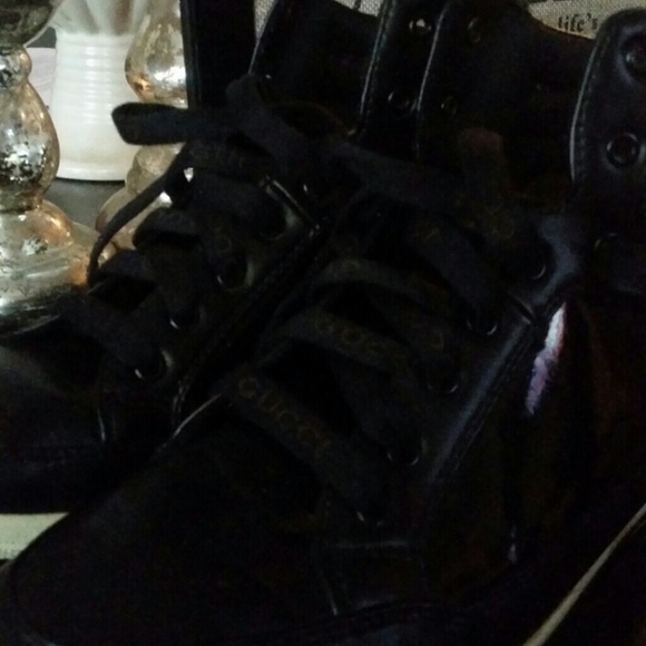 Aldo - Picture 3 of 4