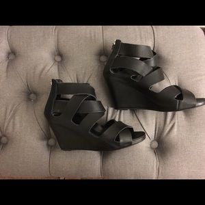 Dolce Vita Roman sandals